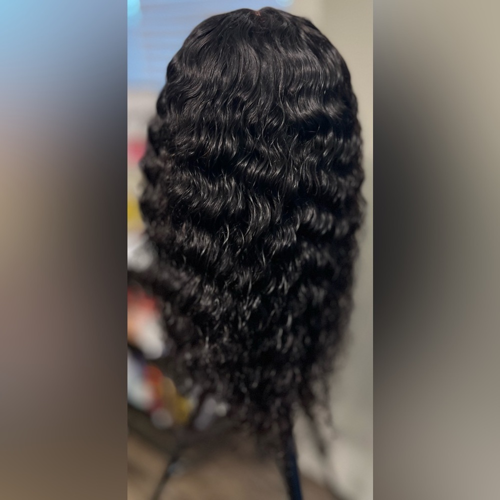 22” uncut lace Body Wave wig